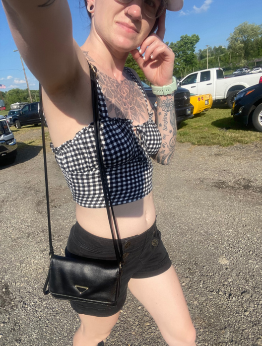 Yourfavoritefartgirl